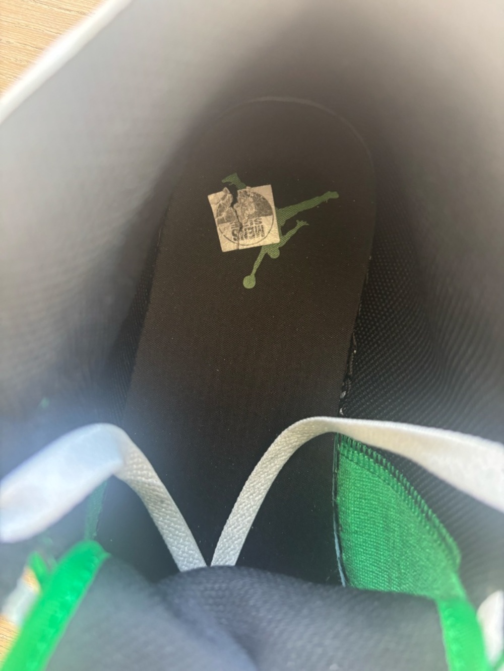 Jordan 1 Mid Lucky Green -  Mens  US Size 9.5 - Picture 9 of 12